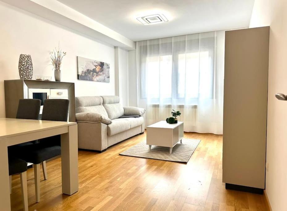 Studio 14 + Garaje Incluido. Nuevo, Elegante, Acogedor. Haro Eksteriør billede