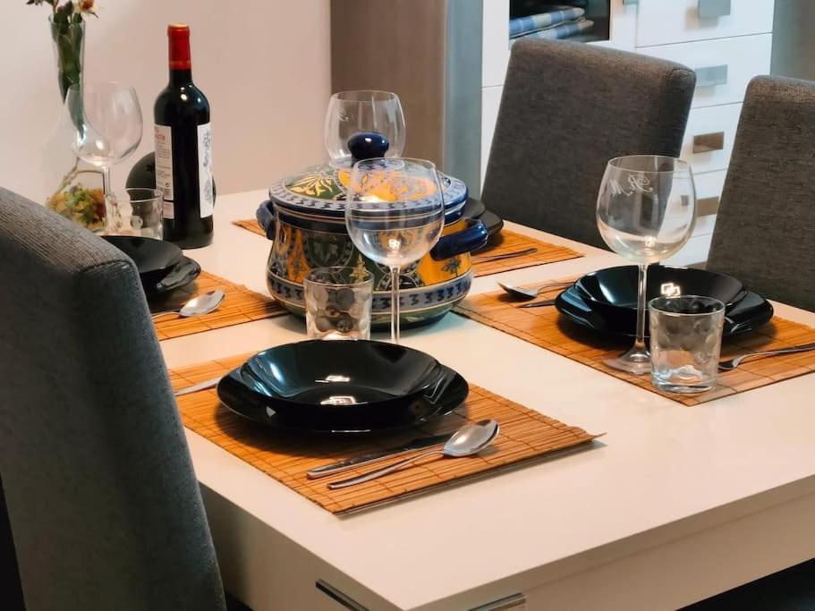 Studio 14 + Garaje Incluido. Nuevo, Elegante, Acogedor. Haro Eksteriør billede
